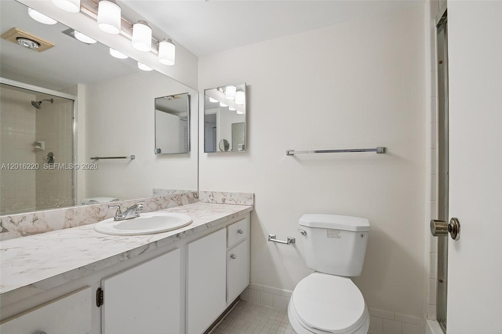 900 NE 195th Street 414, Miami, FL 33179 photo 12