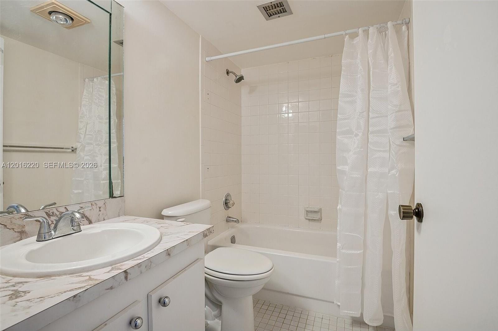 900 NE 195th Street 414, Miami, FL 33179 photo 14