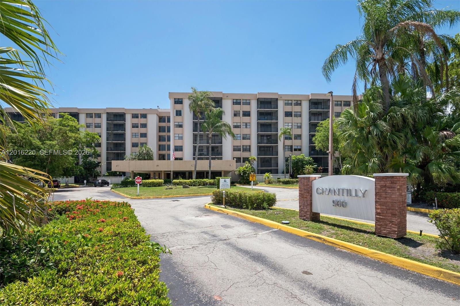 900 NE 195th Street 414, Miami, FL 33179, Miami
