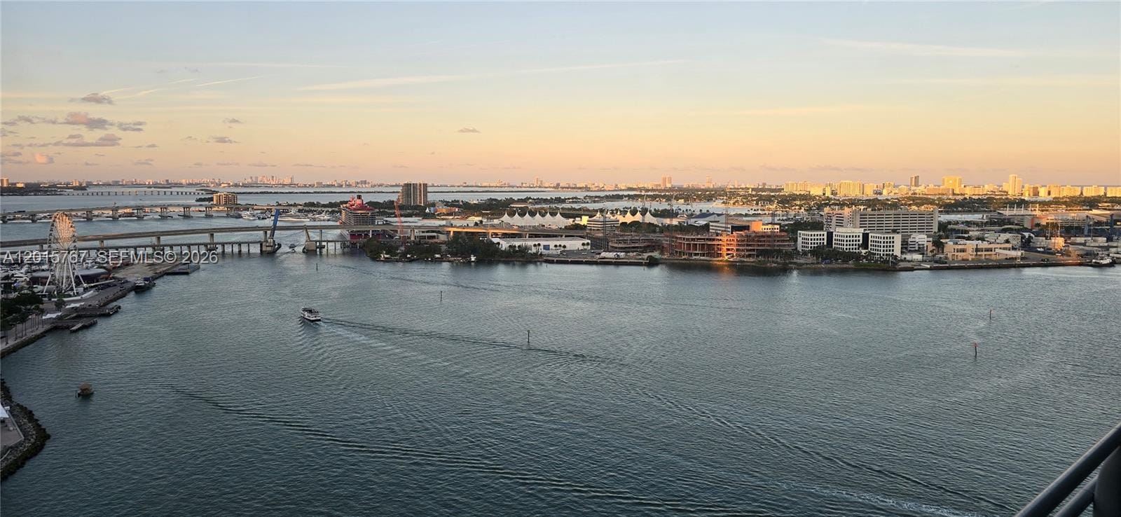325 S Biscayne Boulevard 4016 — photo 11