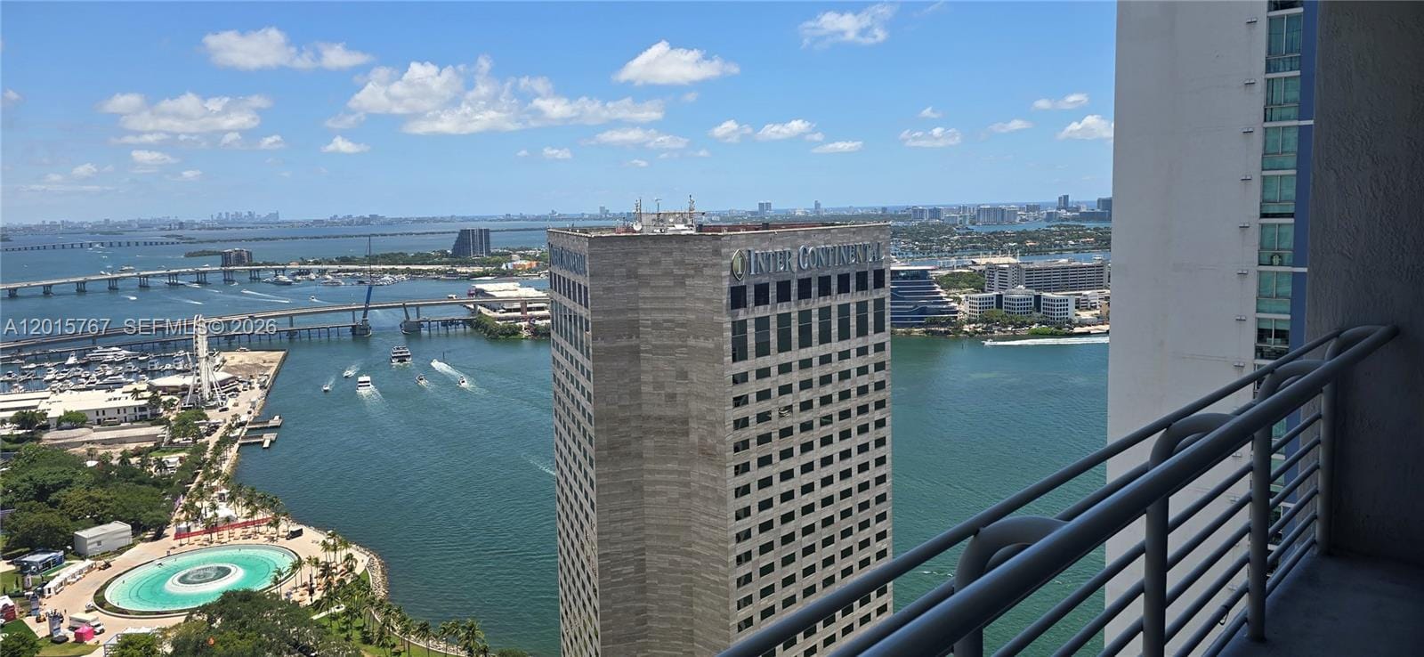 325 S Biscayne Boulevard 4016 — photo 3