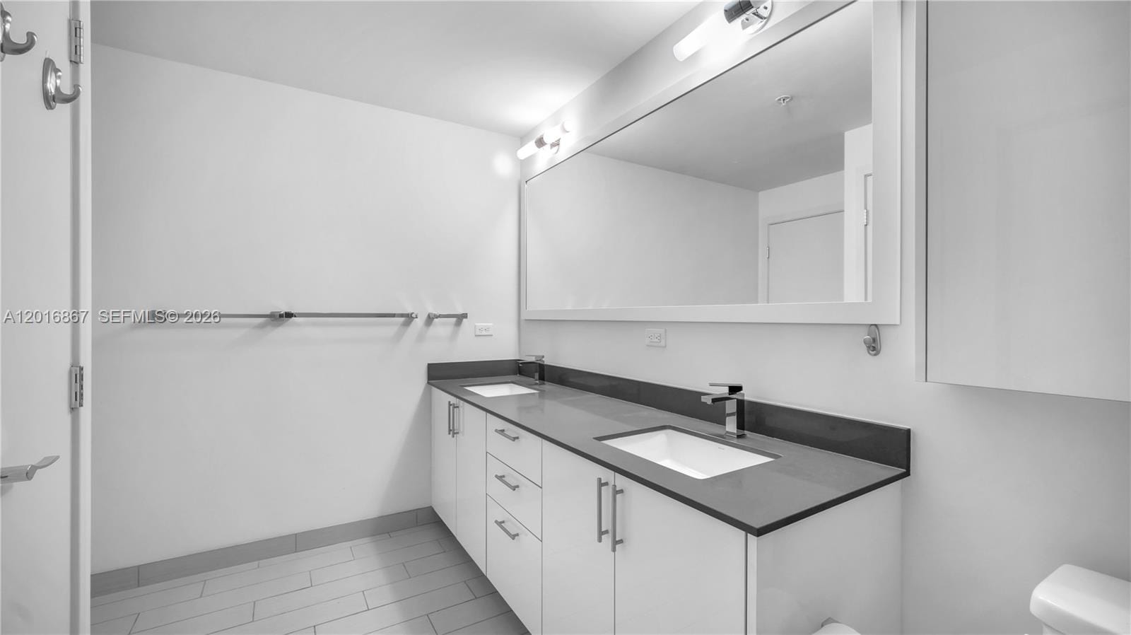 999 SW 1st Avenue 2009, Miami, FL 33130 photo 14