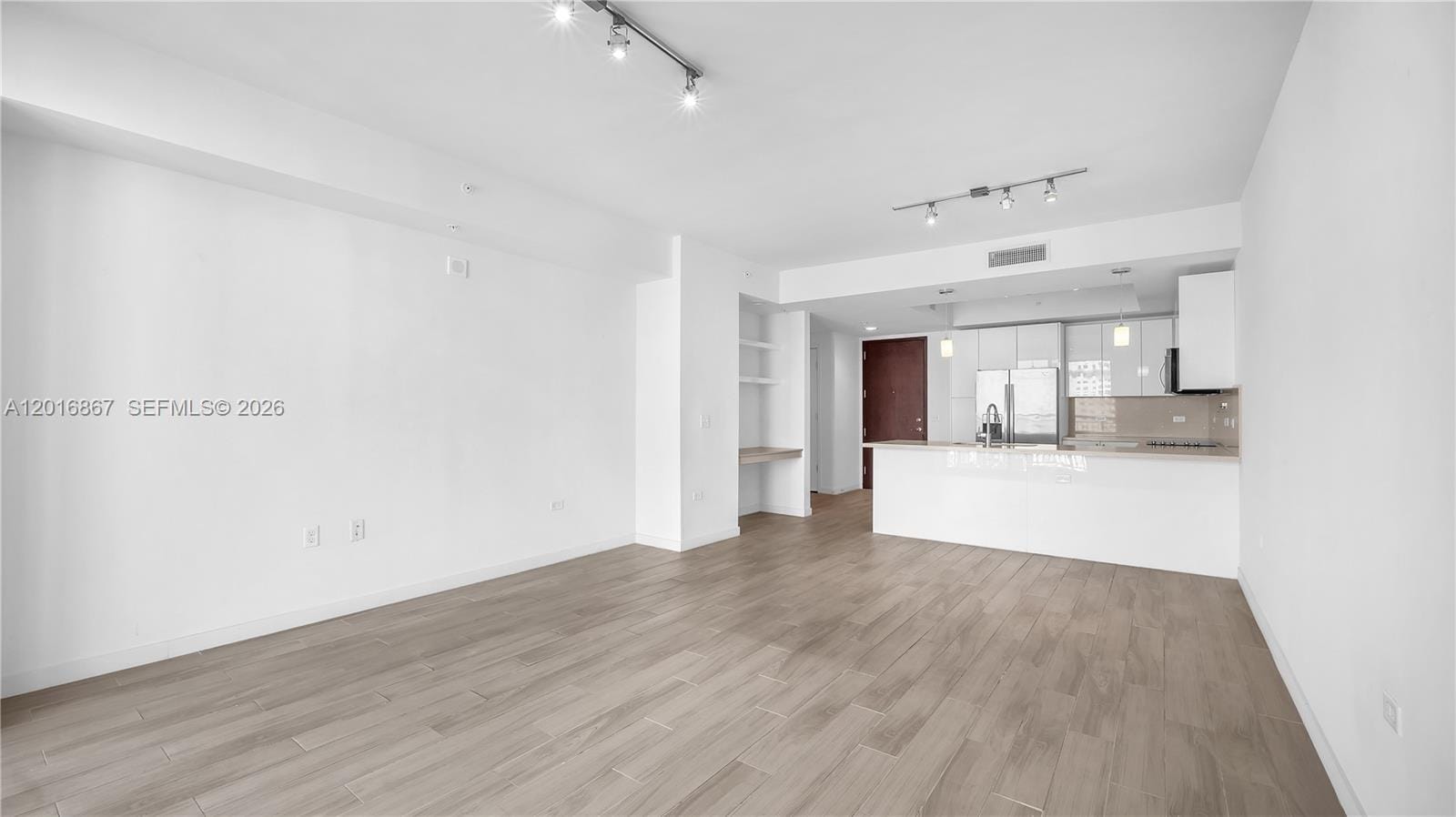 999 SW 1st Avenue 2009 — photo 5