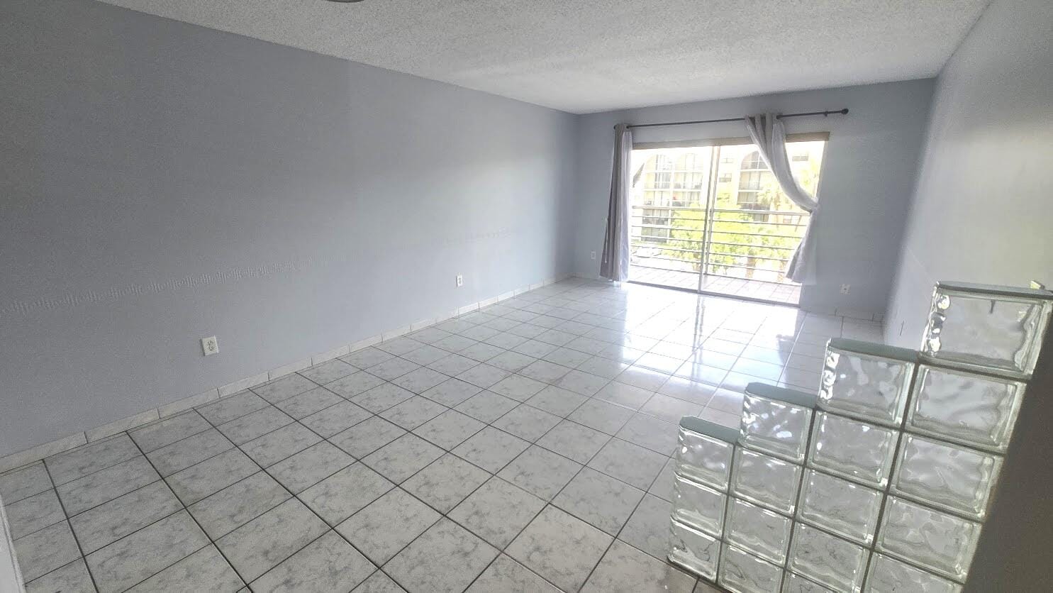 2800 NW 56th Avenue G406, Lauderhill, FL 33313 photo 2