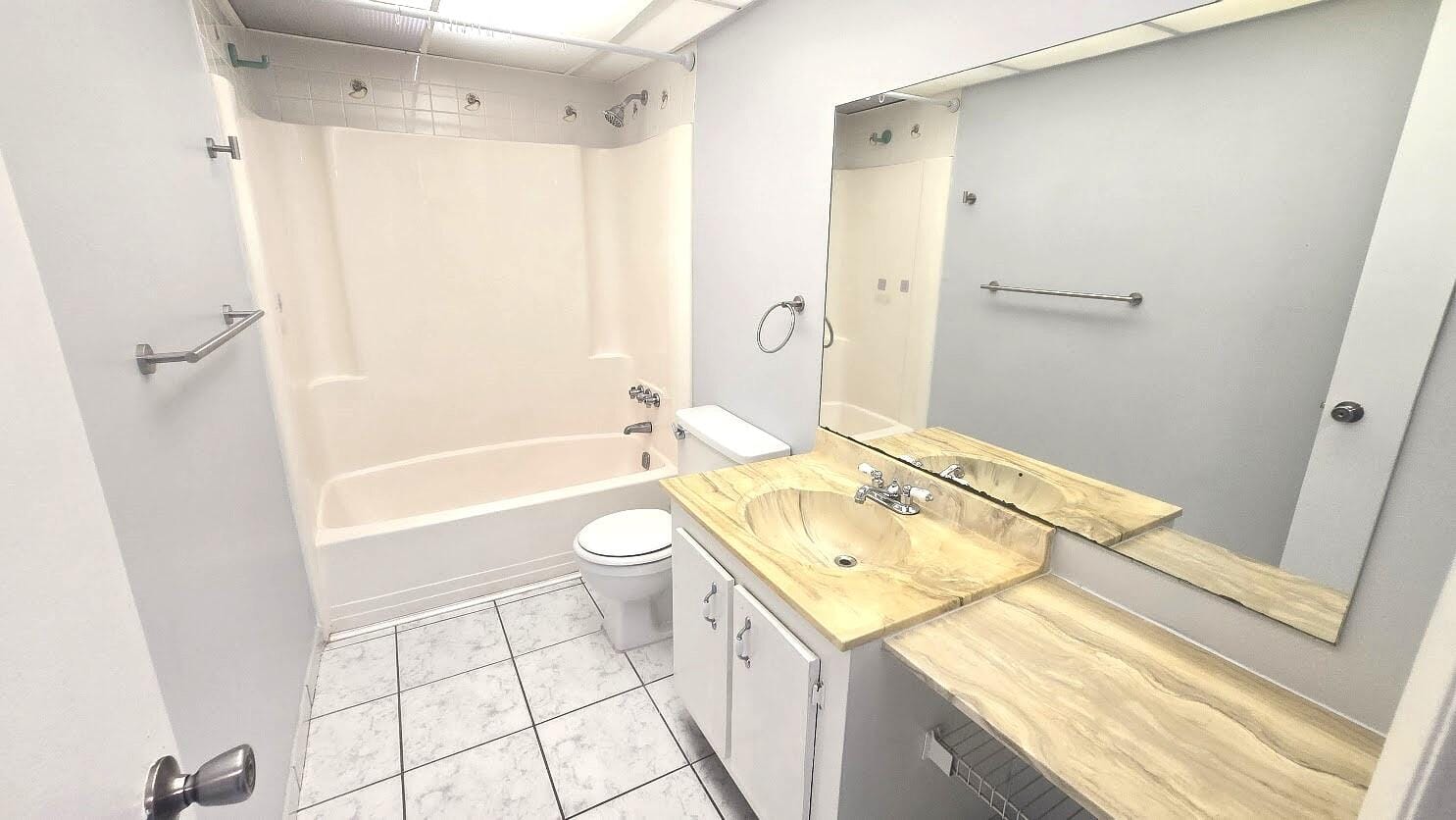 2800 NW 56th Avenue G406, Lauderhill, FL 33313 photo 5