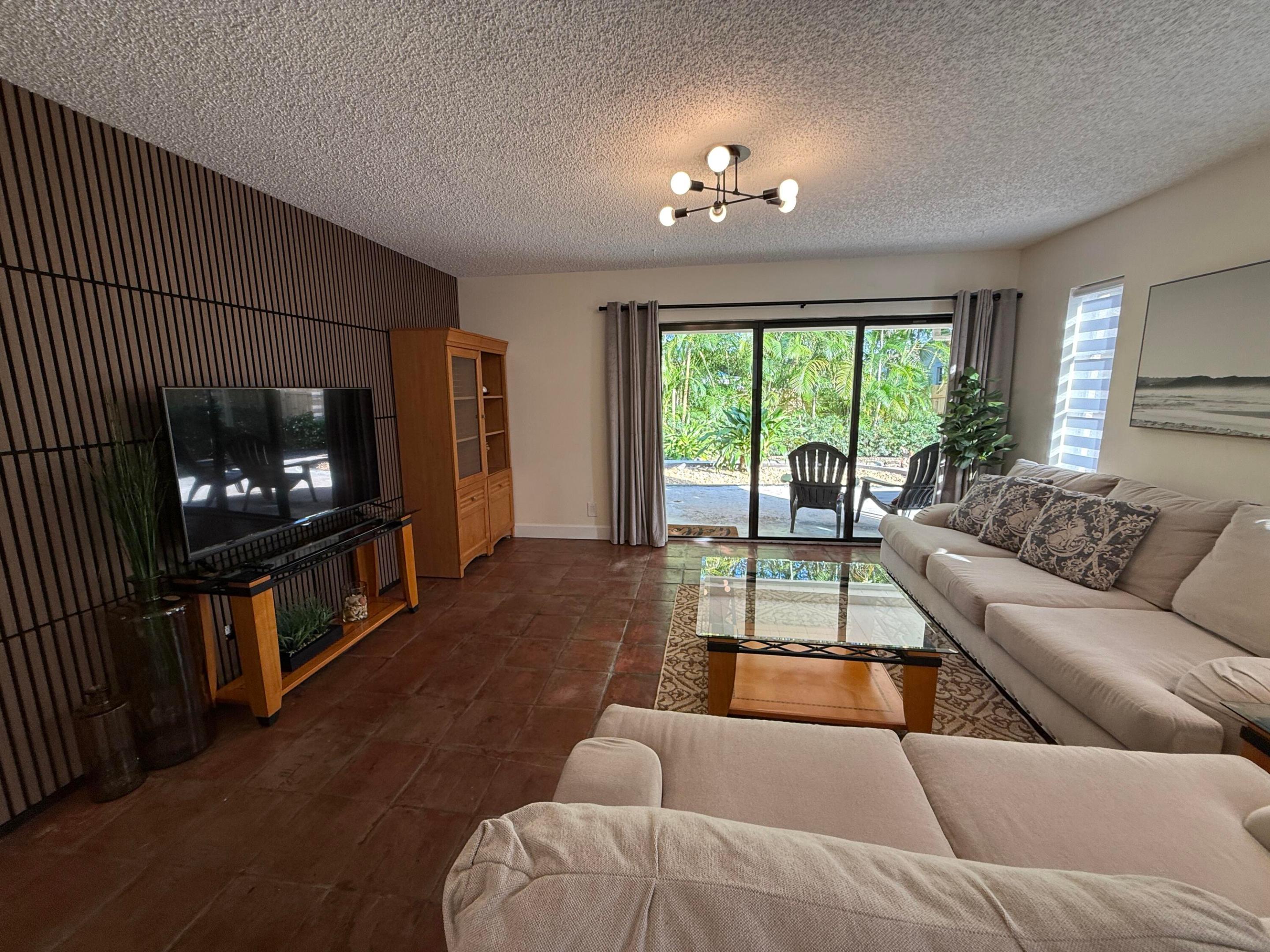 801 NE 2nd Avenue, Delray Beach, FL 33444, Delray Beach
