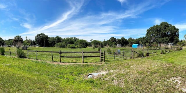 7105 NE 2nd, sold in Four Seasons Estates, Okeechobee, FL