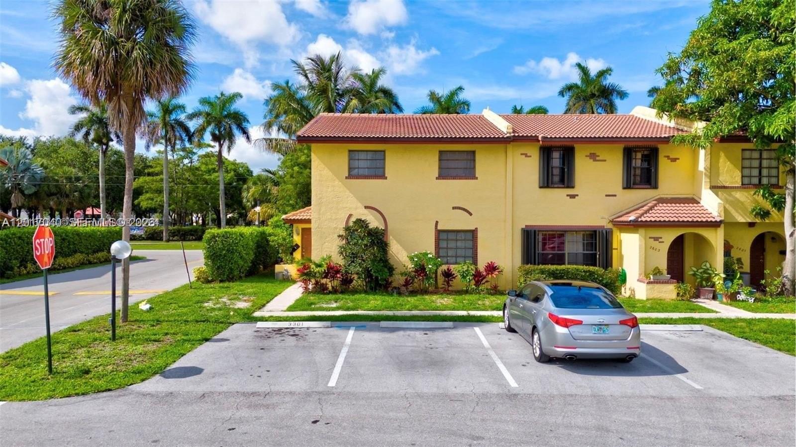 2713 NW 47th Terrace 504, Lauderdale Lakes, FL 33313, Lauderdale Lakes