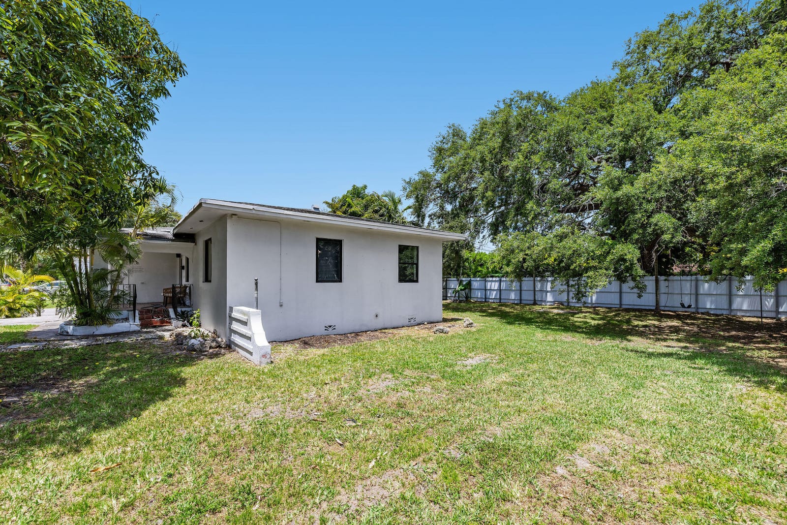 515 NW 88th Street, El Portal, FL 33150 photo 23