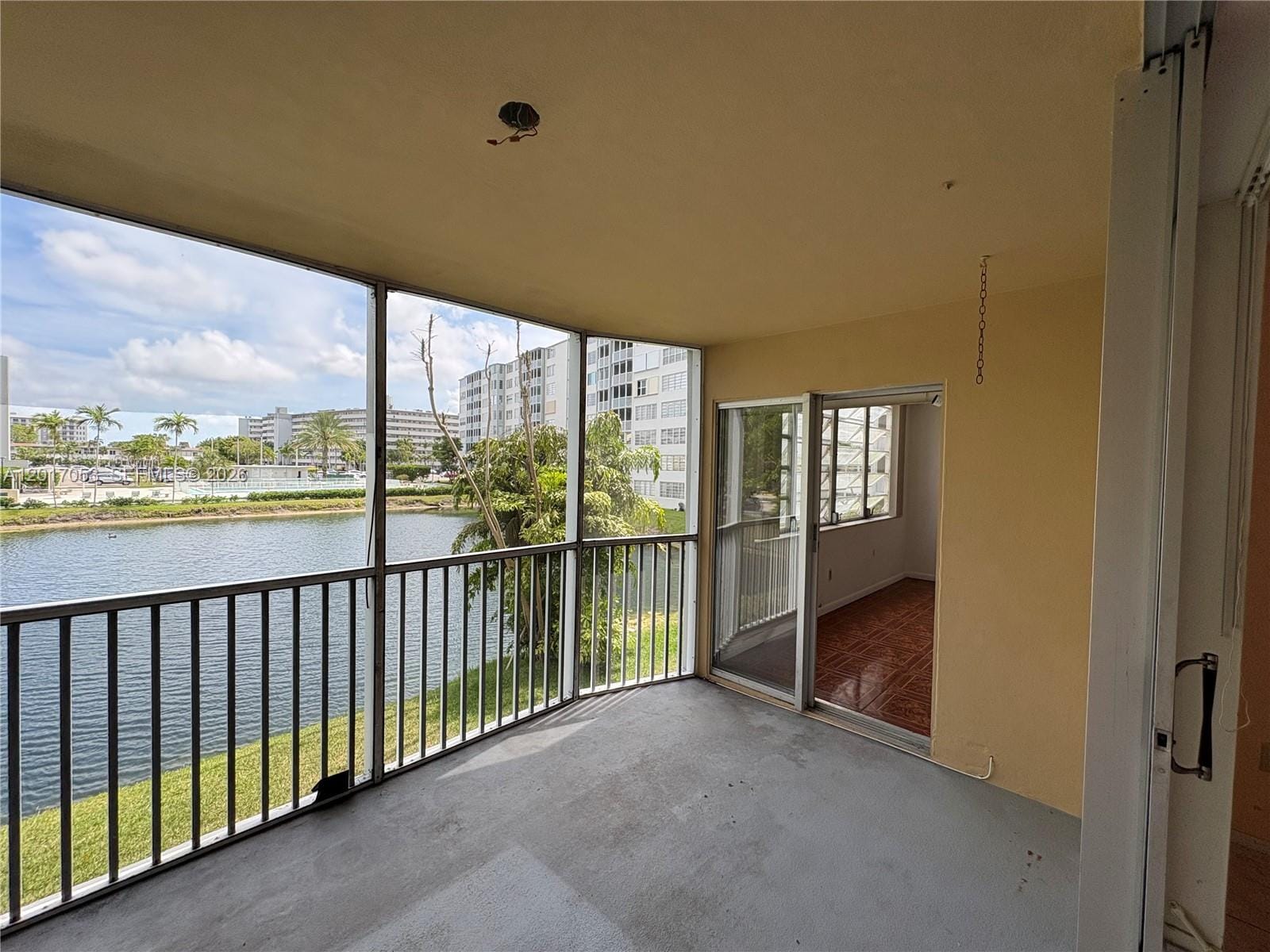 1770 NE 191st Street 2031, Miami, FL 33179 photo 2