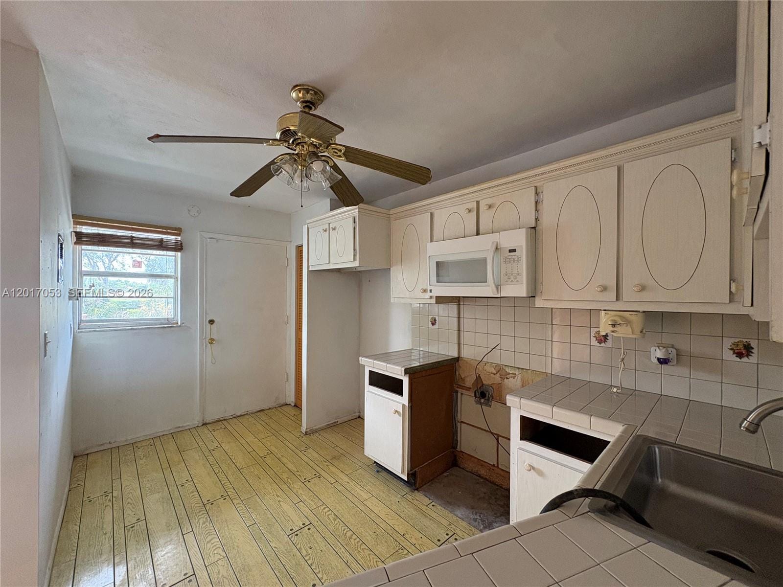 1770 NE 191st Street 2031, Miami, FL 33179 photo 6