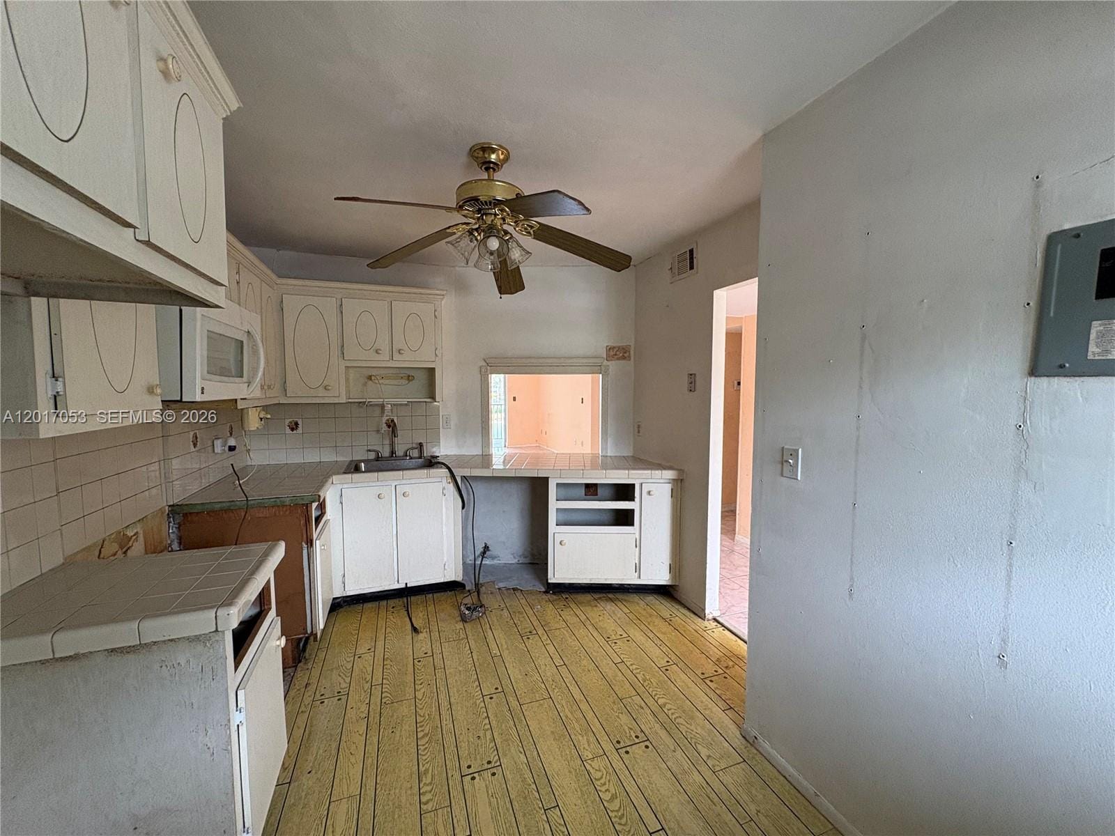 1770 NE 191st Street 2031, Miami, FL 33179 photo 7