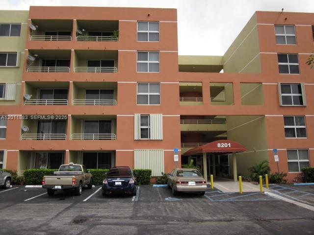 8201 NW 8th Street 1414, Miami, FL 33126, Miami