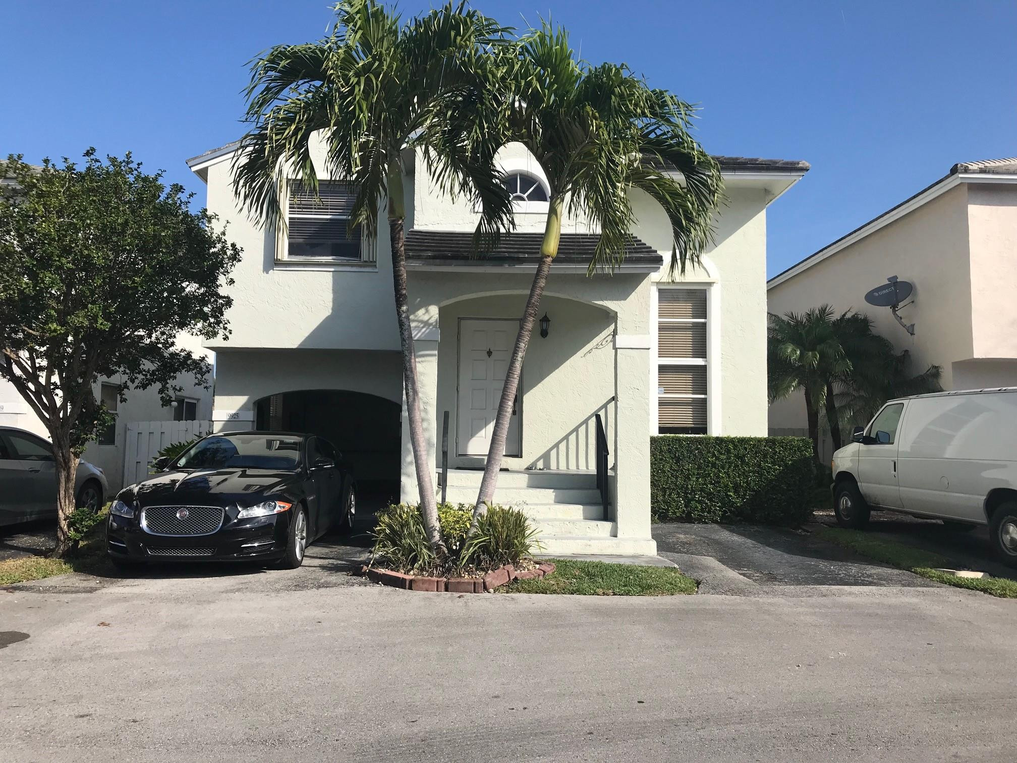 9925 NW 9th Court, Plantation, FL 33324, Plantation