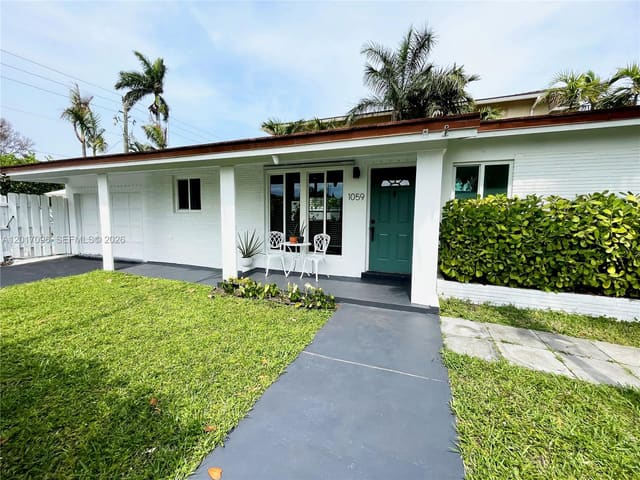 1059 Washington Street, Hollywood, FL 33019