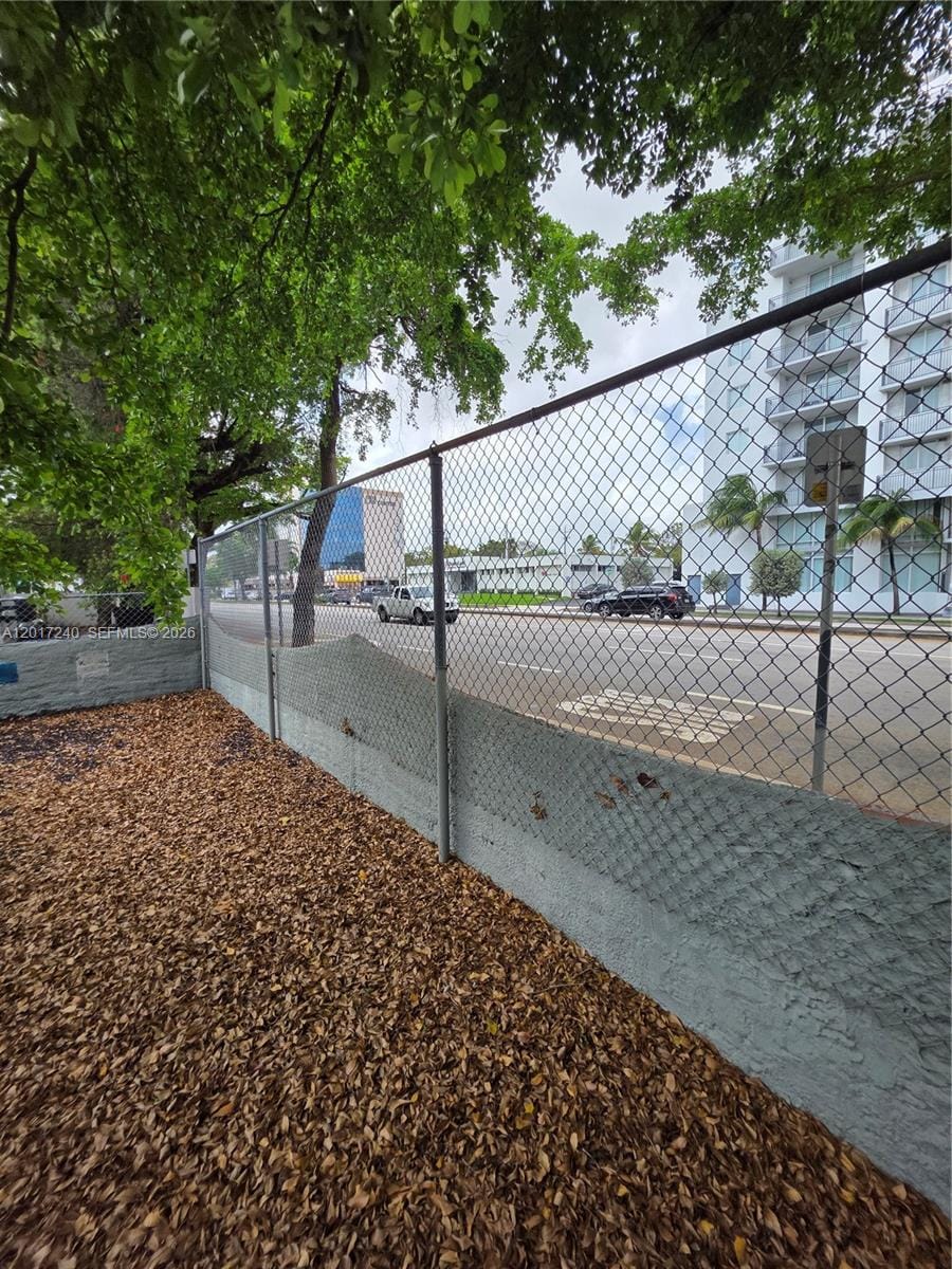 2660 SW 17th Street, Miami, FL 33145 photo 13