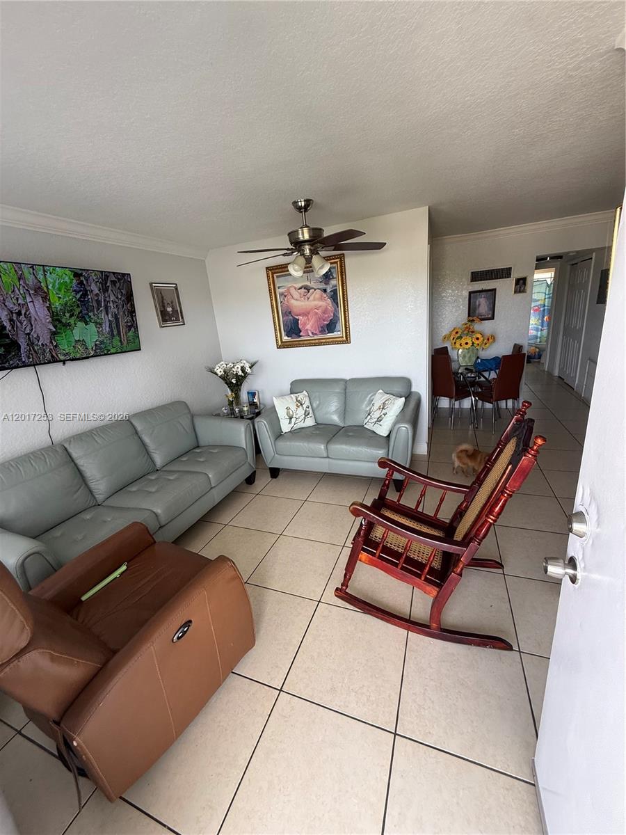 7101 SW 89th Court 305, Miami, FL 33173, Miami