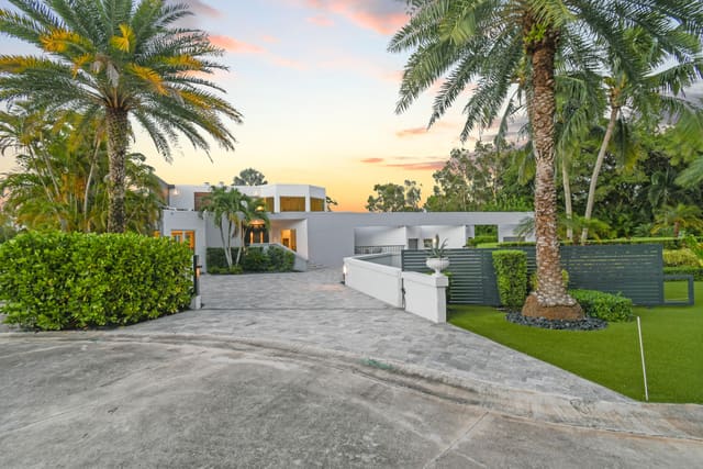 10561 SE Le Parc, Jupiter, FL 33469