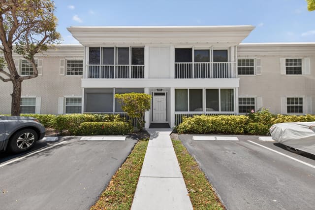6429 Bay Club Drive 3, Fort Lauderdale, FL 33308