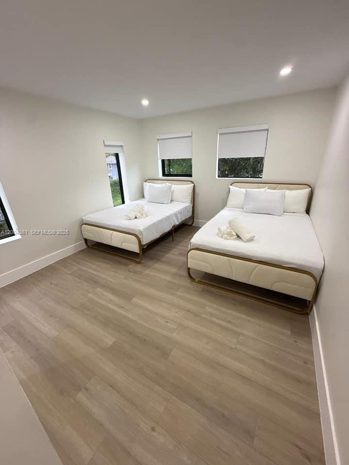 905 SW 13th Court 905 — photo 12