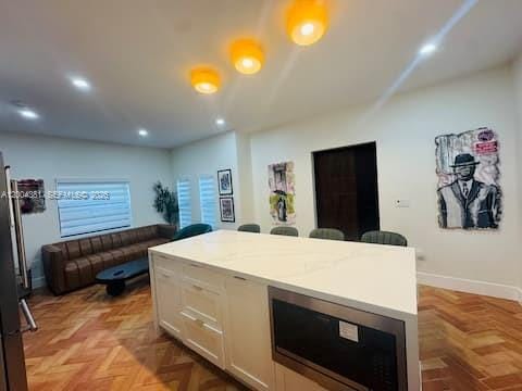 905 SW 13th Court 905 — photo 4