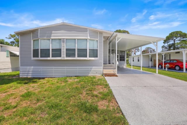 70 Golf Drive, Port St. Lucie, FL 34952