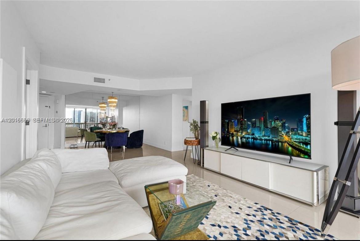 1000 W Island Boulevard 2508, Aventura, FL 33160, Aventura