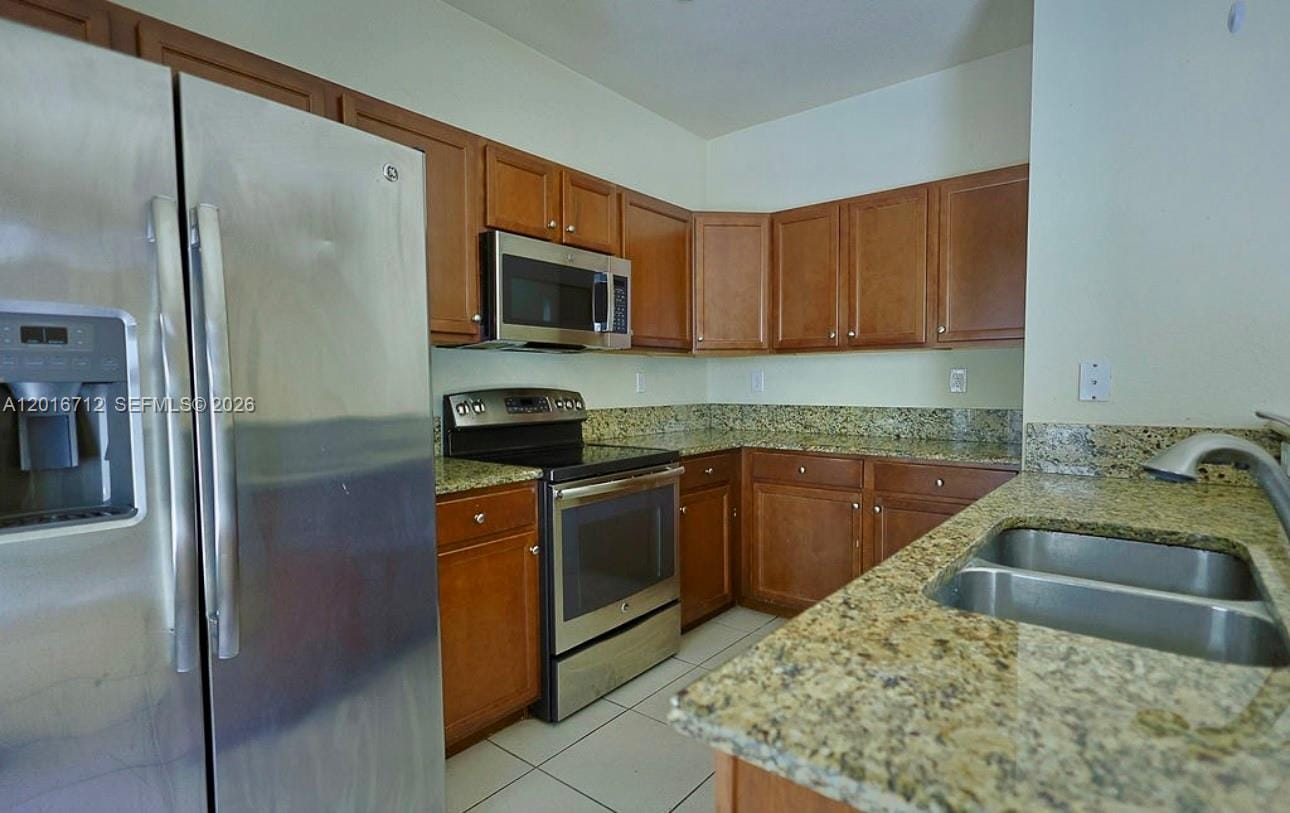 9465 SW 171st Court, Miami, FL 33196 photo 4