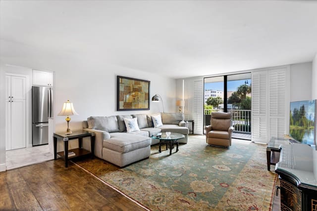 2860 S Ocean Boulevard 214, La Palma, Palm Beach, FL