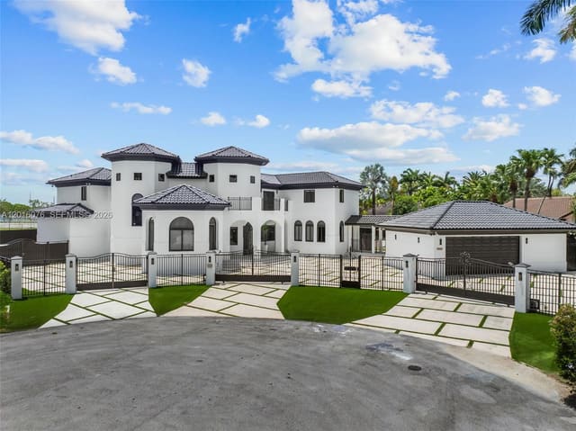 9881 SW 148th Terrace, Arenal Sub, Miami, FL
