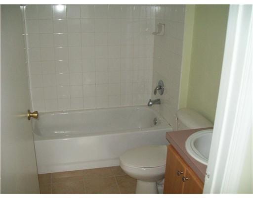 3241 Sabal Palm Manor 104 — photo 3