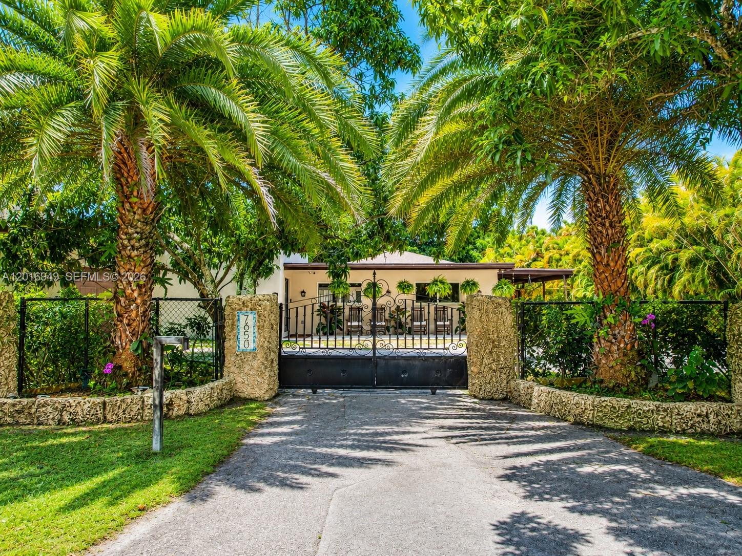 7650 SW 128th Street, Pinecrest, FL 33156, Pinecrest