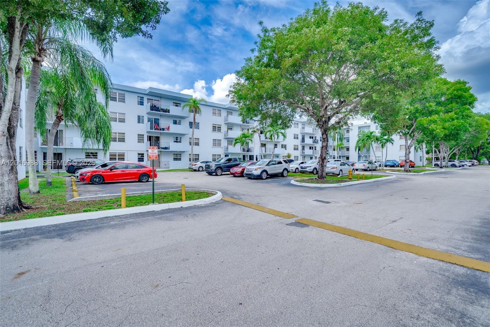 1221 SW 122nd Avenue 215, Miami, FL 33184 photo 2