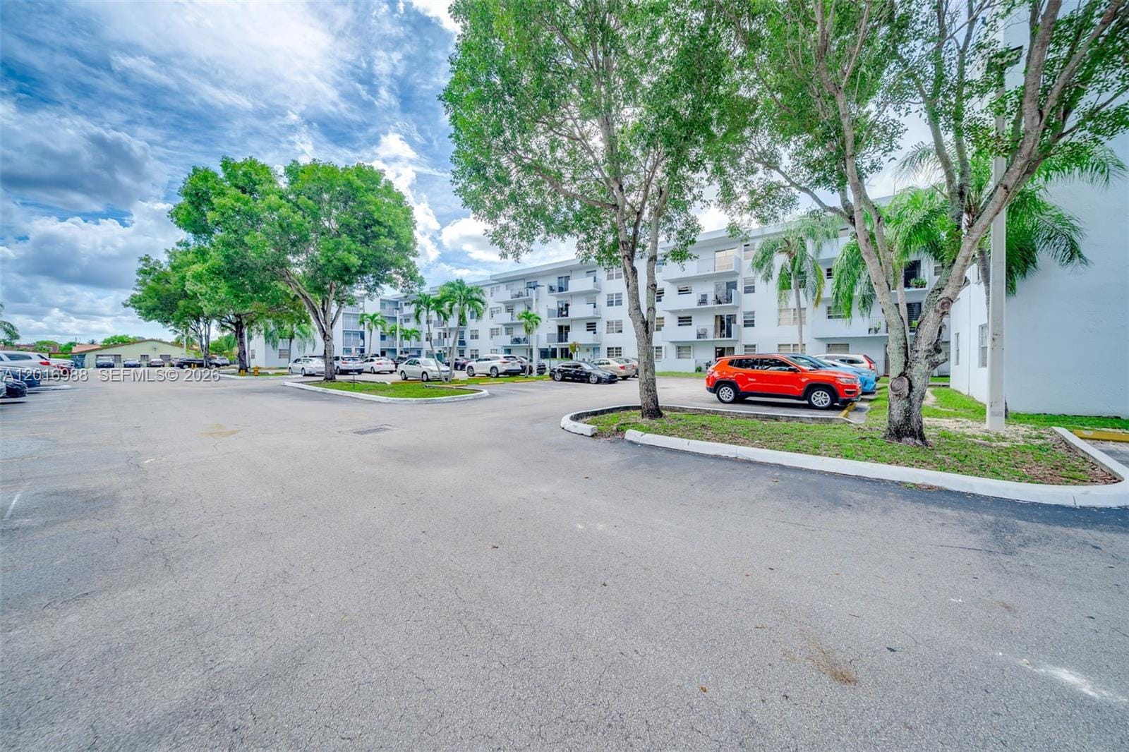 1221 SW 122nd Avenue 215, Miami, FL 33184 photo 3