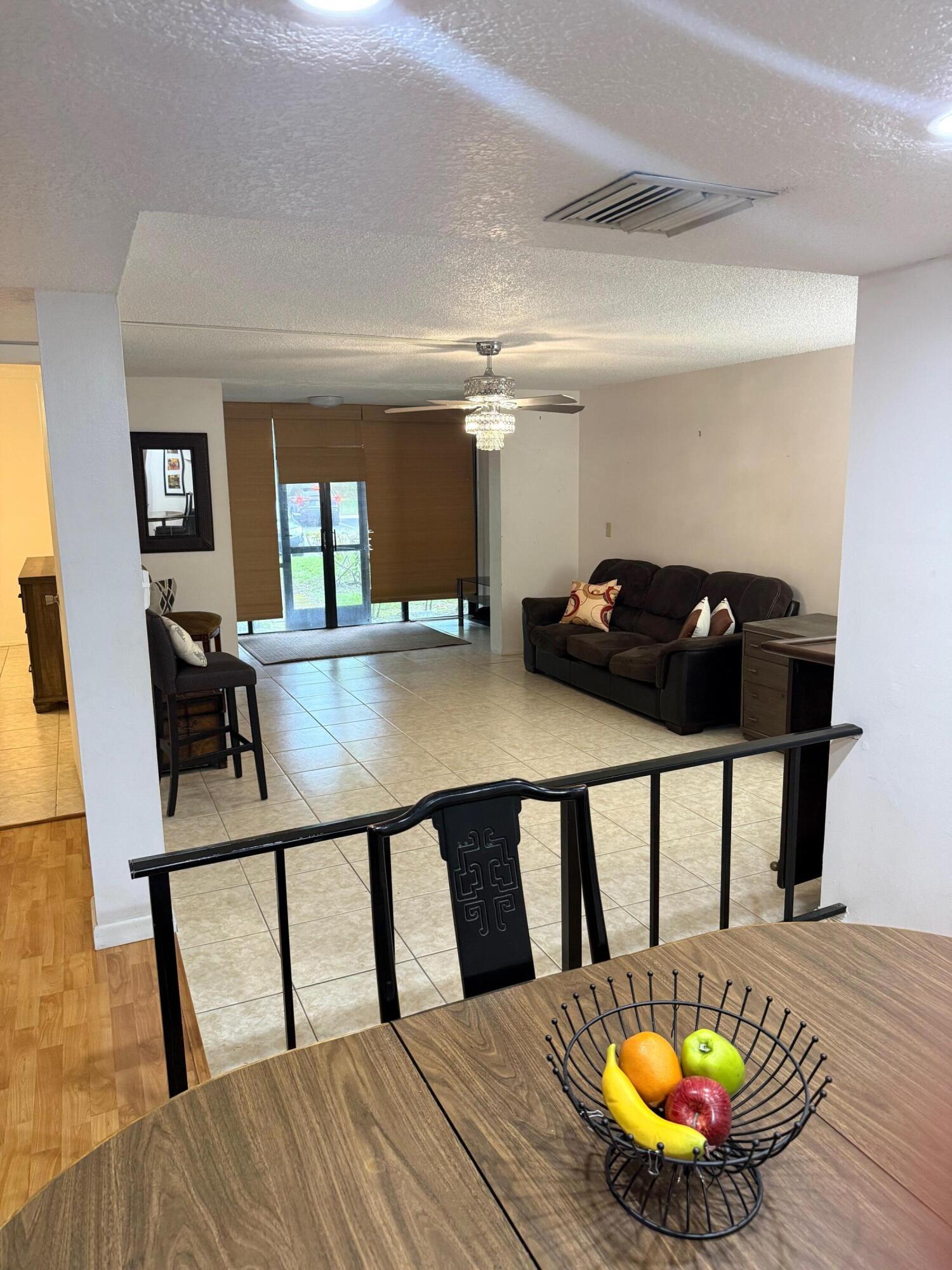 3720 Inverrary Drive 1f, Lauderhill, FL 33319, Lauderhill