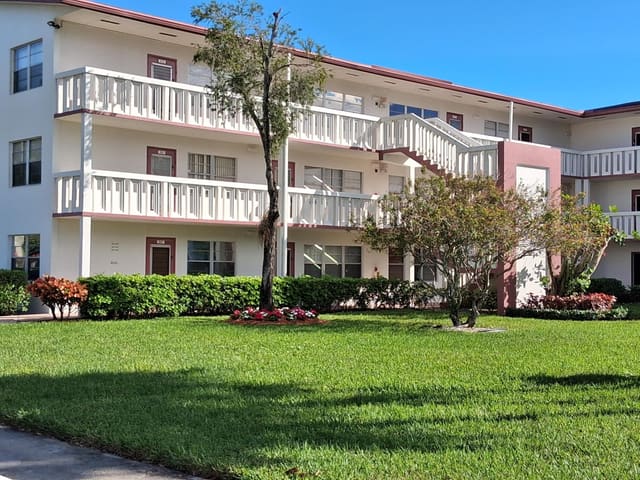 548 Fanshaw N N 548, sold in Fanshaw At Century Village Condo, Boca Raton, FL
