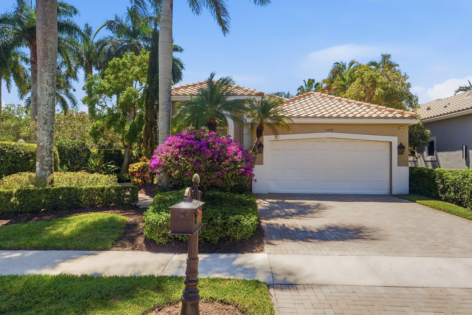 16197 Villa Vizcaya Place — photo 2