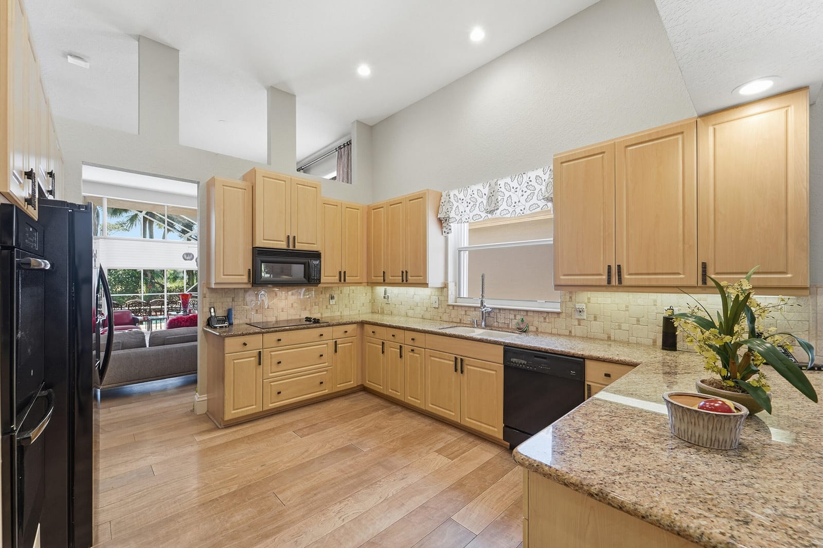 16197 Villa Vizcaya Place, Delray Beach, FL 33446 photo 19