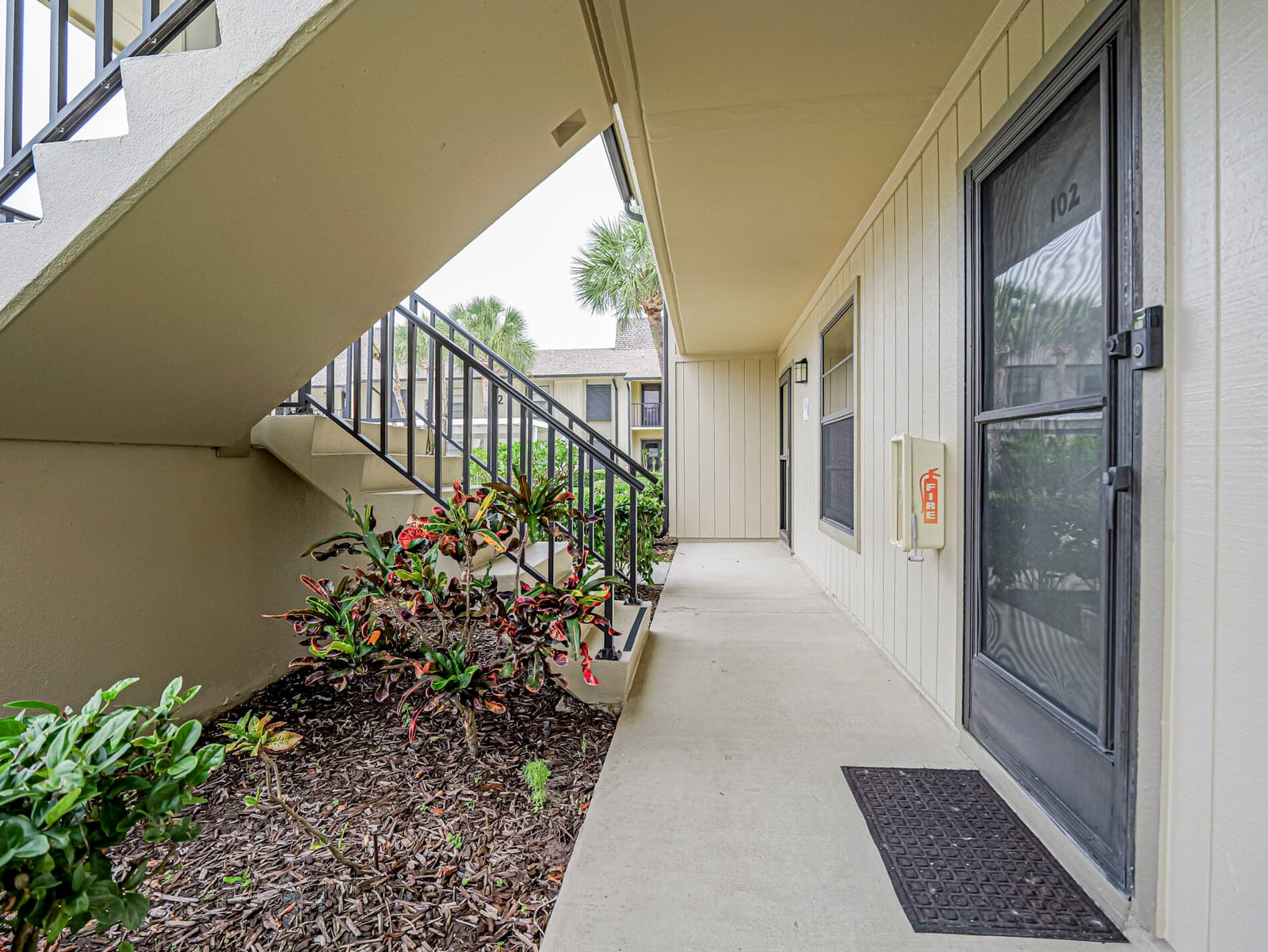 23 Plantation Drive 102, Vero Beach, FL 32966 photo 4