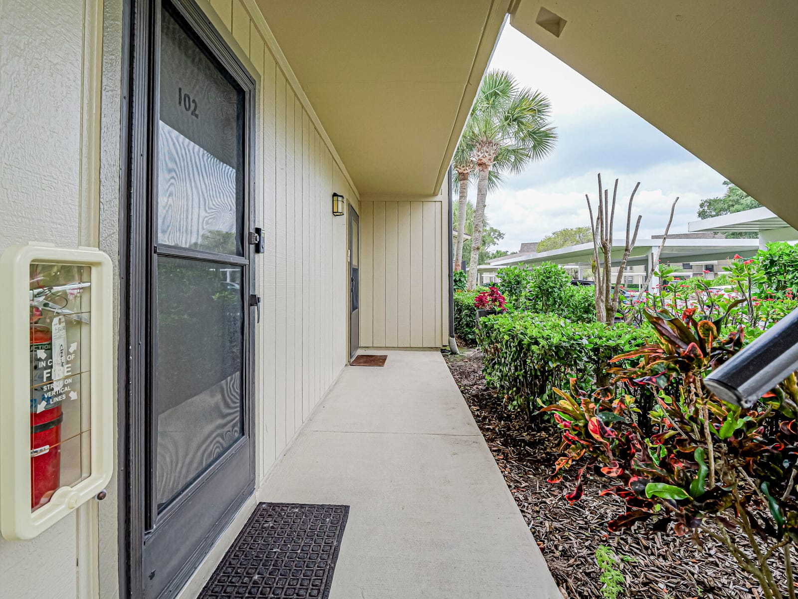 23 Plantation Drive 102, Vero Beach, FL 32966 photo 5
