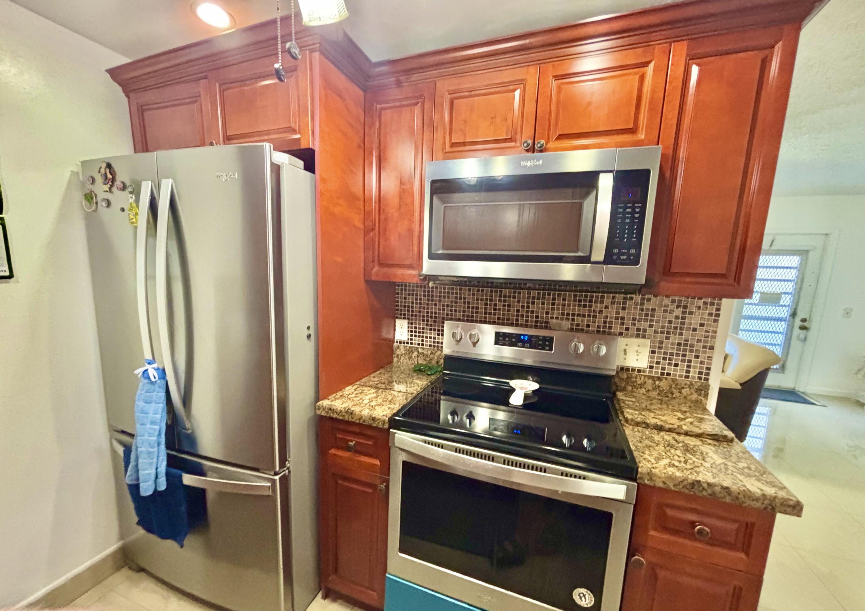 203 Farnham I, Deerfield Beach, FL 33442 photo 13