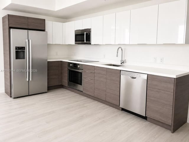 1010 SW 2nd Avenue 1809, Brickell Ten, Miami, FL
