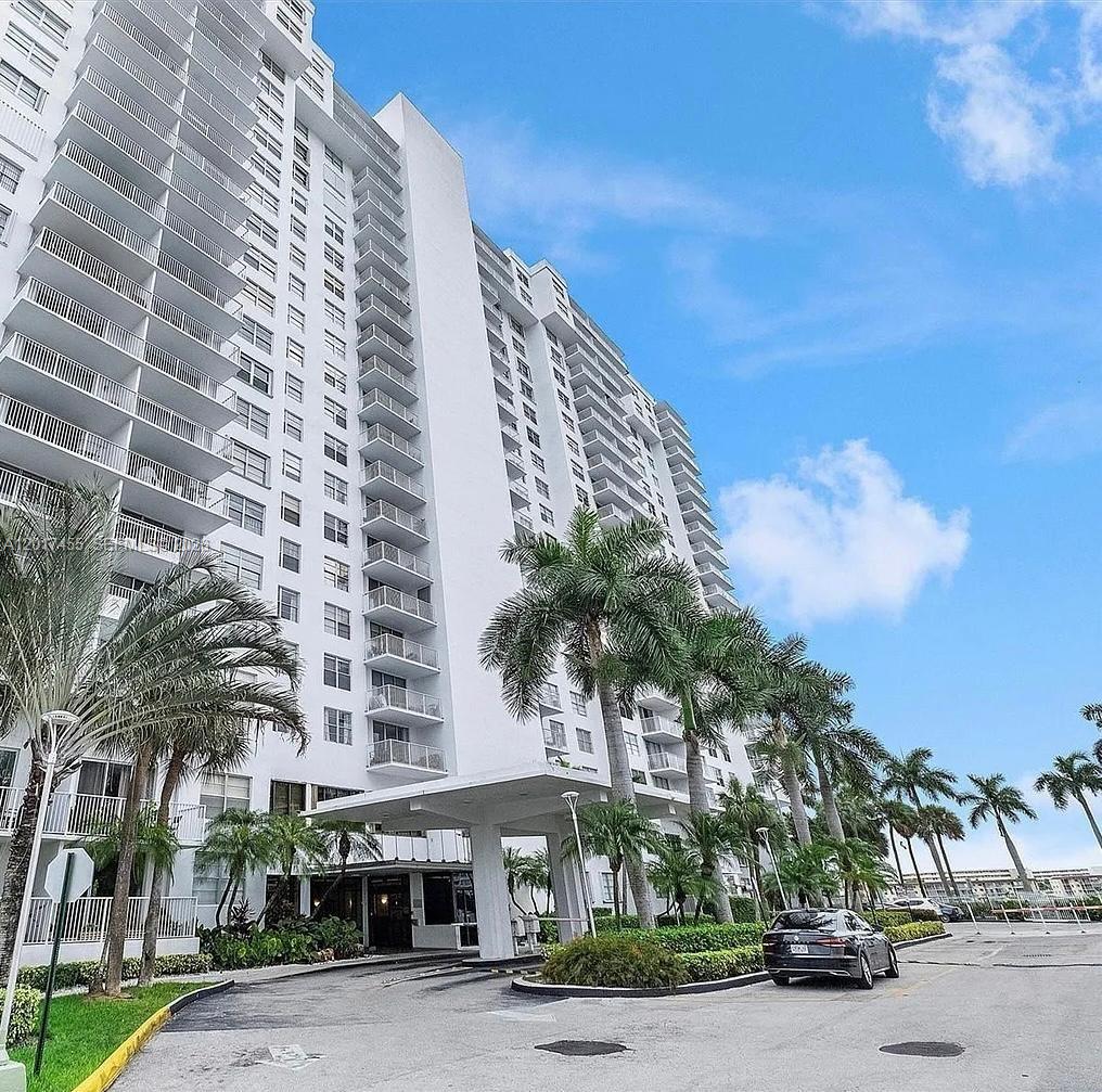 2801 NE 183rd Street 1914W, Aventura, FL 33160, Aventura