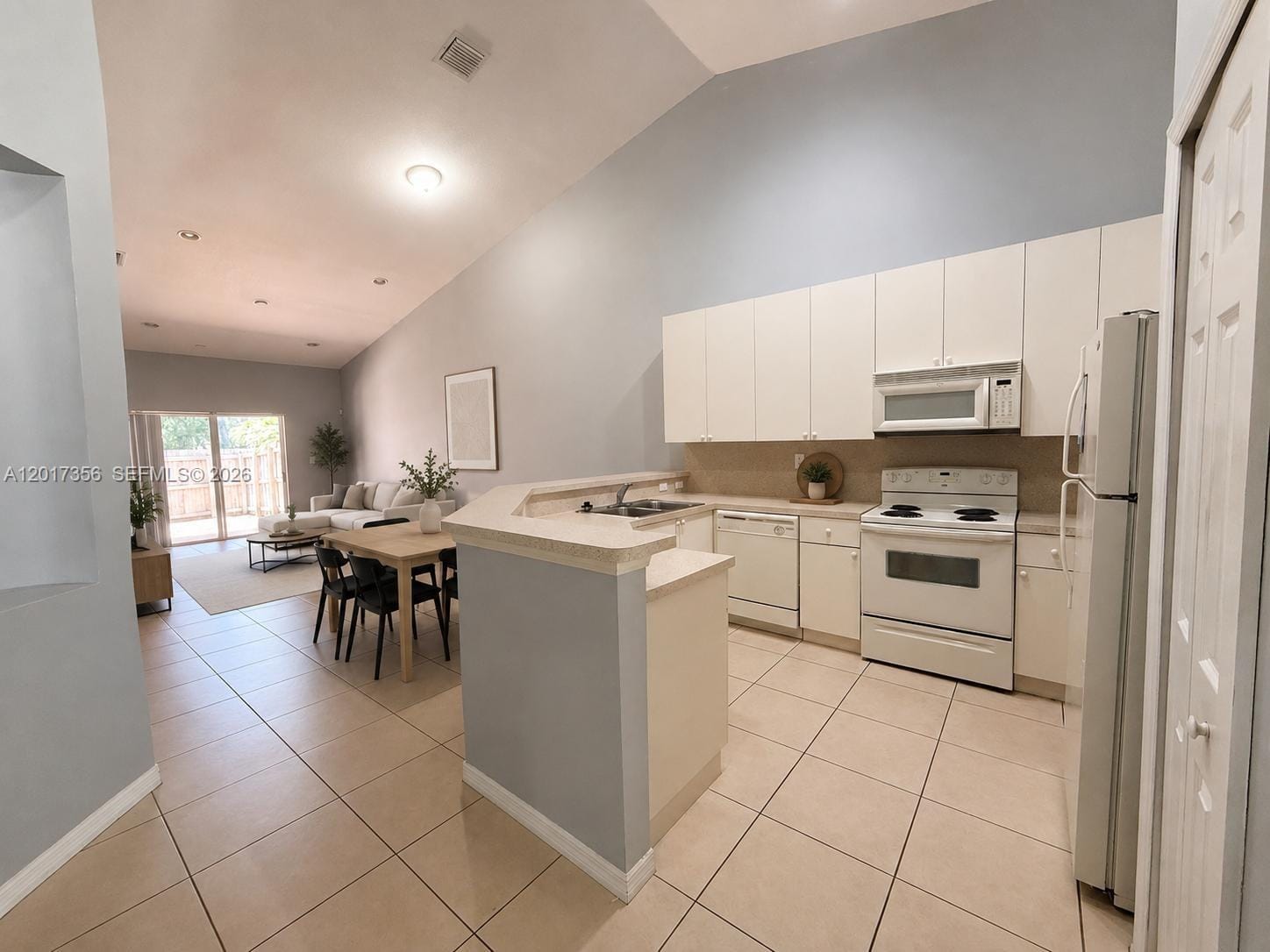 3244 NE 11th Drive, Homestead, FL 33033 photo 2