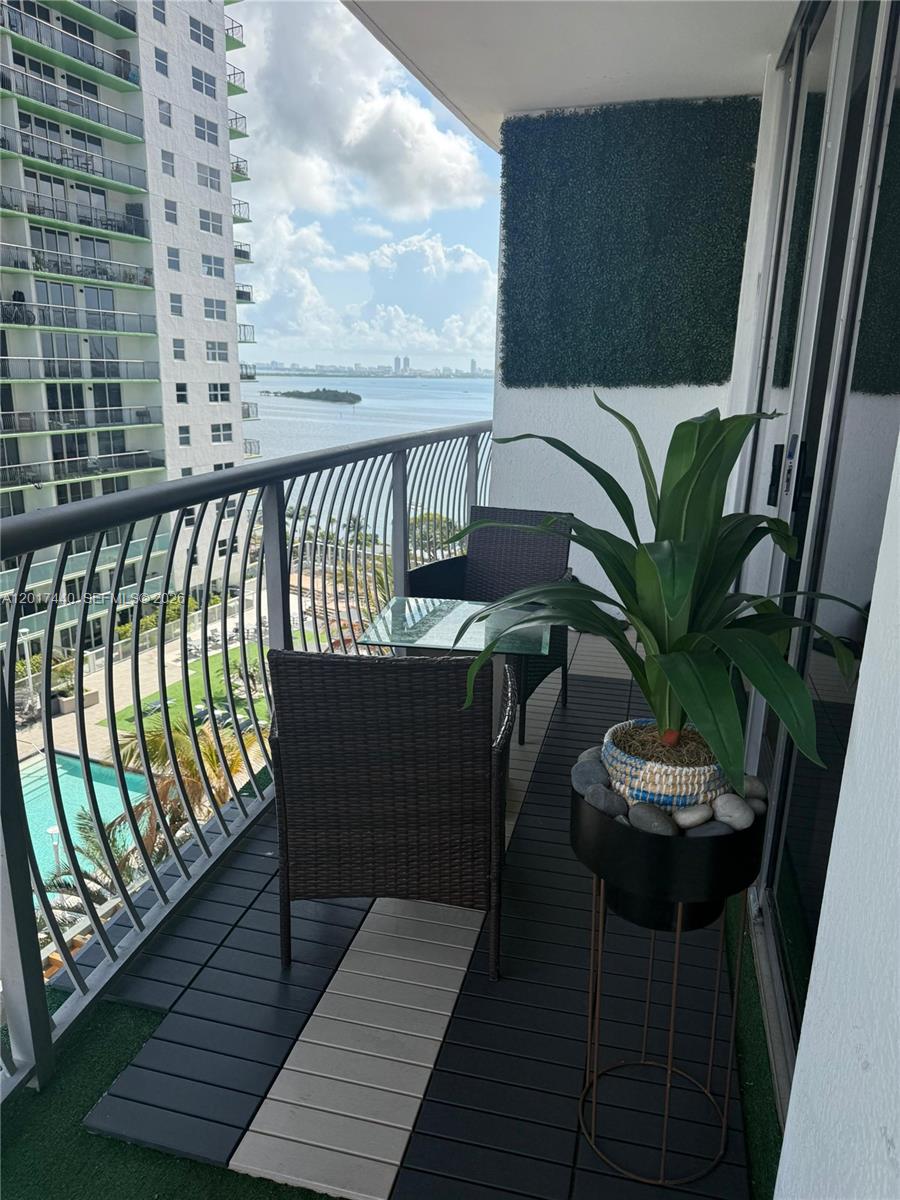 1750 N Bayshore Drive 1609, Miami, FL 33132, Miami
