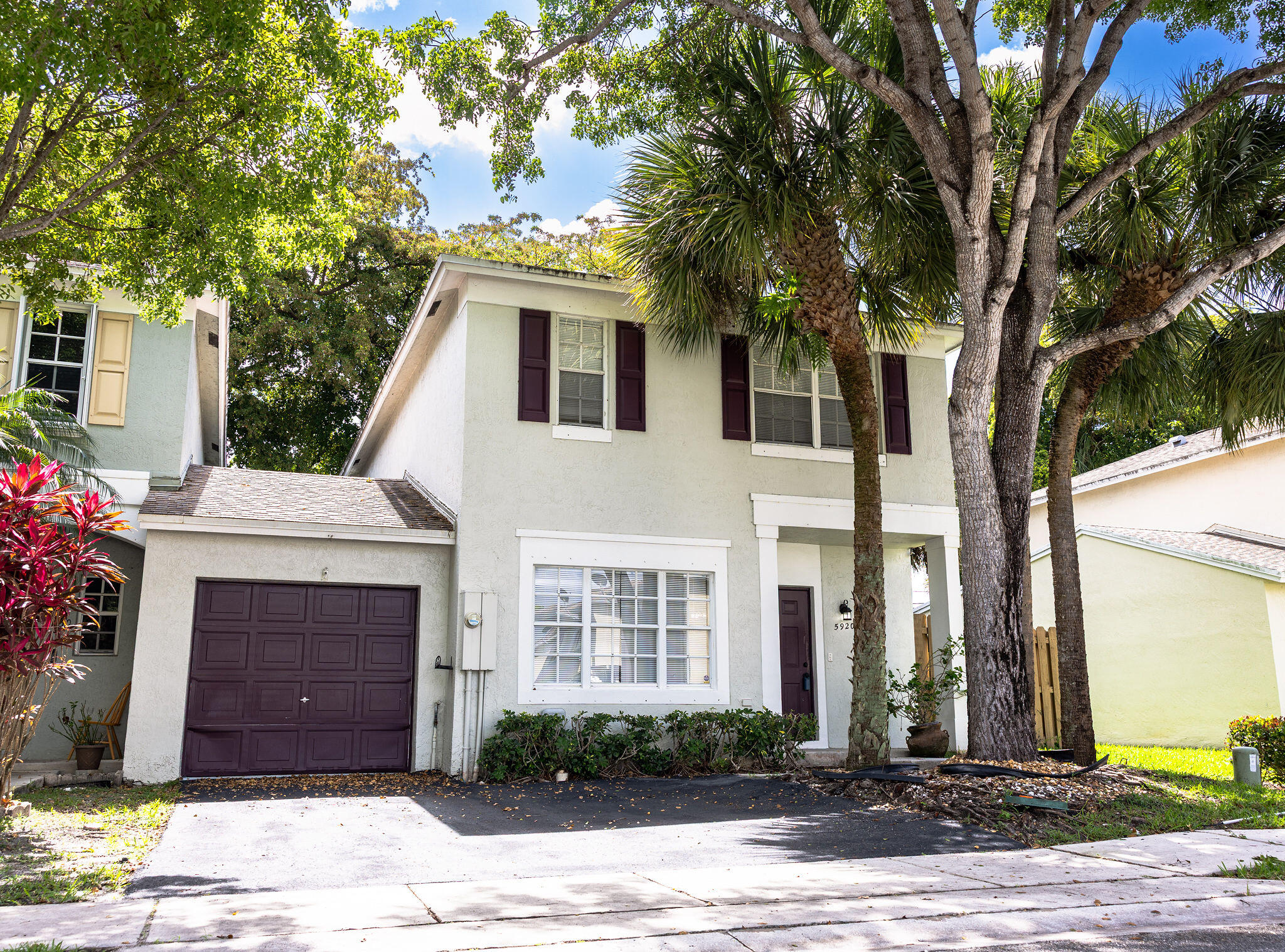5920 S Golden Beauty Lane, Tamarac, FL 33321, Tamarac
