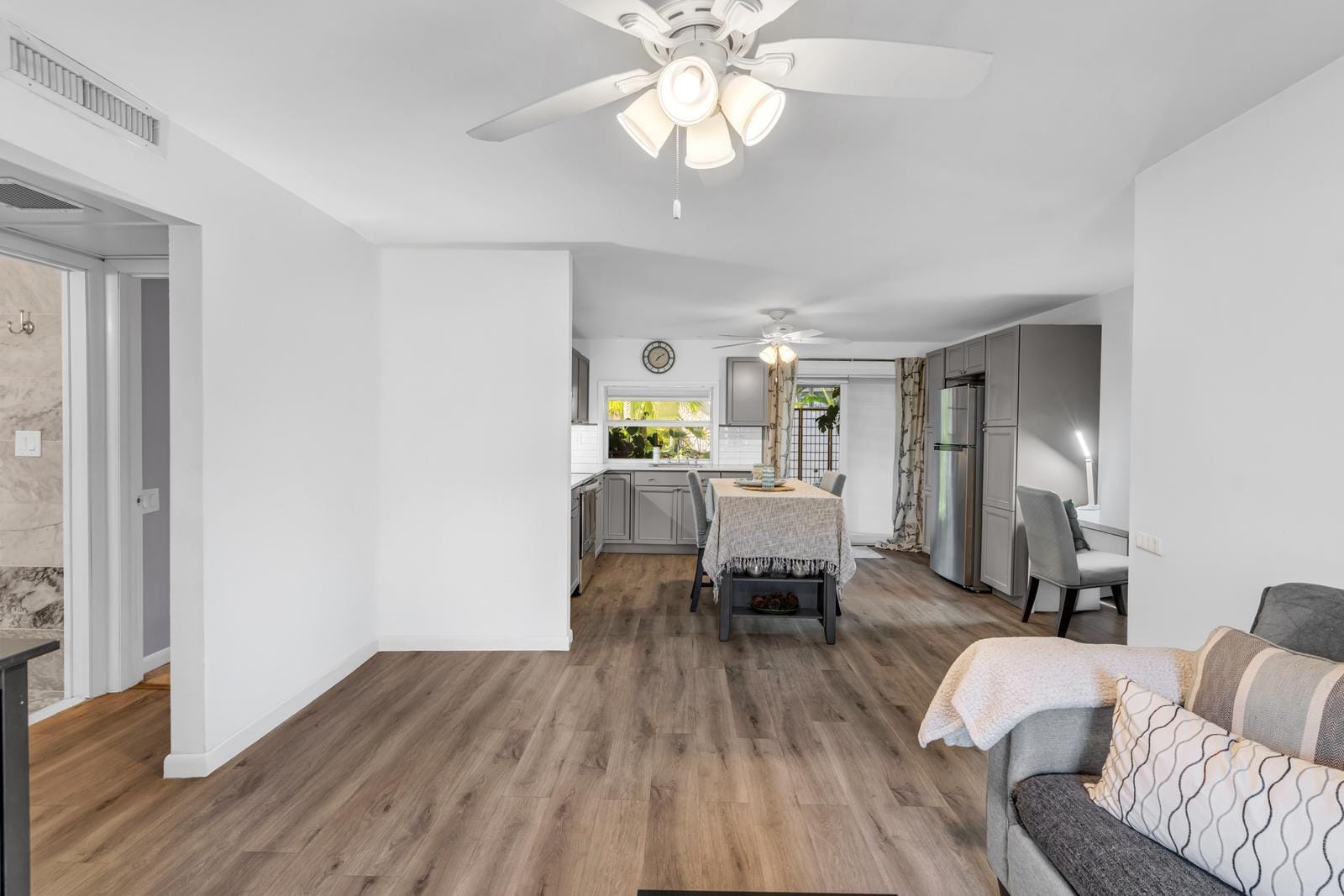 5314 NE 6 Avenue E20 — photo 12