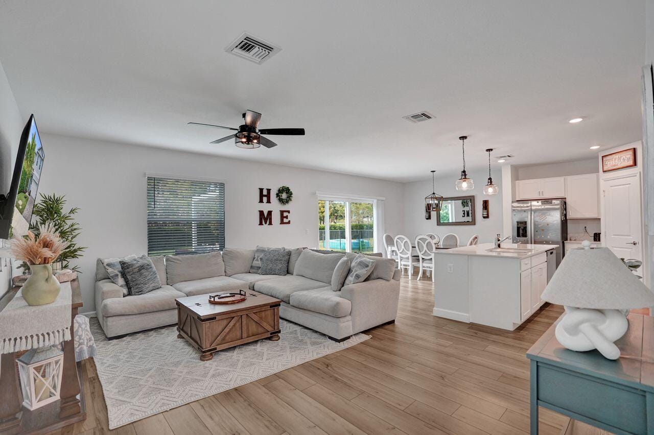 4549 Dow Lane, Greenacres, FL 33463