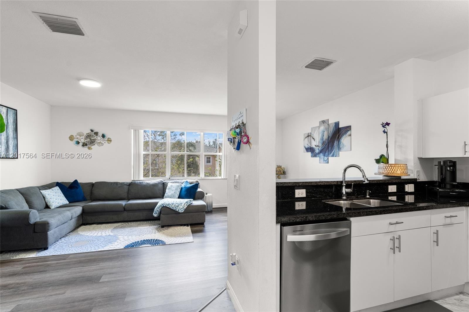 230 SE 29th Avenue 21 — photo 3