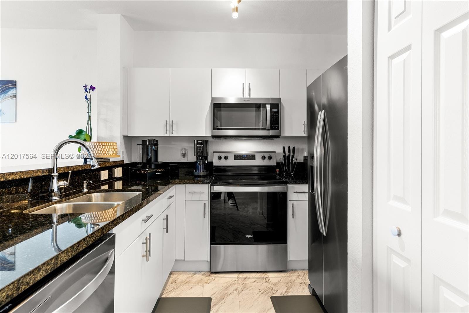 230 SE 29th Avenue 21 — photo 10